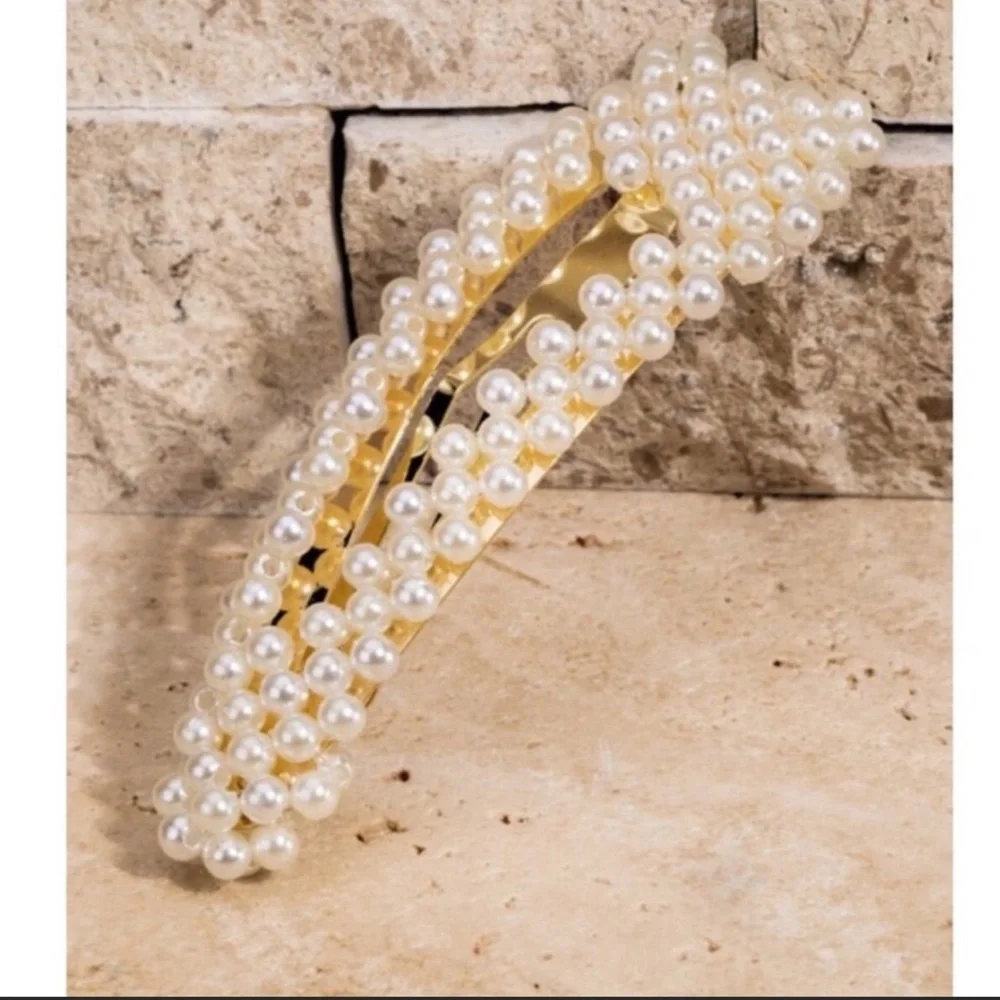 Open Ivory Faux Pearl Hair Clip